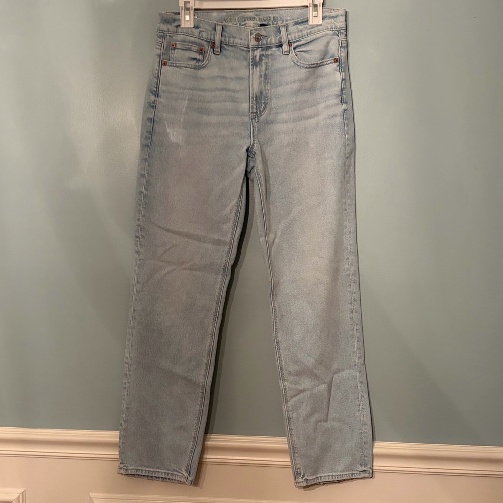 AE Stretch Super High-Waisted Straight Jean/Size 6